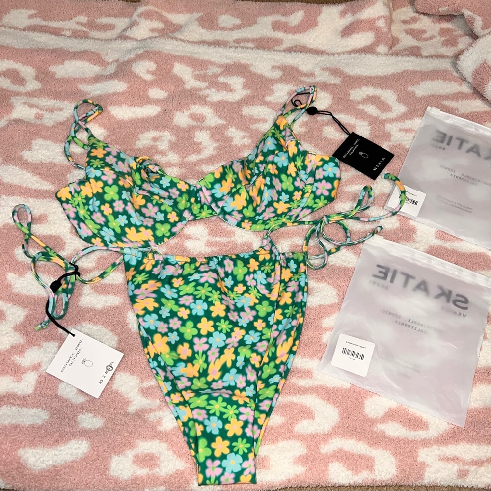 Skatie swim